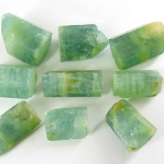 Wholesaler of Natural Aquamarine Crystal Rough