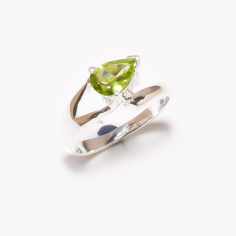 Wholesale Sterling Silver 925 Pear Shape Peridot gemstone Ring Supplier
