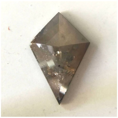 public/uploads/products/gemone-diamonds/20211222_044326.jpg