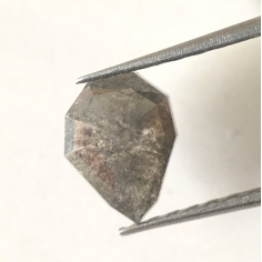 public/uploads/products/gemone-diamonds/20211223_014940.jpg