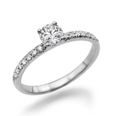 Natural Diamonds Studded 18 Kt White Gold Engagement Ring  manufacturer