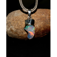 Natural Ethiopian Opal Polish Rough Pendant Opal Gemstone Fire Silver Exporter