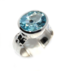 Sterling Silver With Blue Topaz Cut Gemstone Ring Exporter