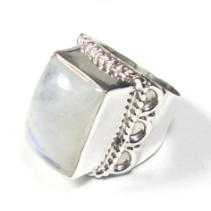 925 Sterling Silver Rainbow Moonstone Ring Exporter