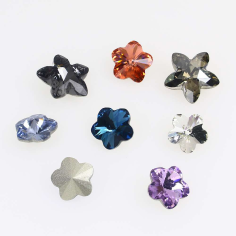 Dongzhou High Quality K9 Fancy Stone Flower Shape Rhinestone Exporter