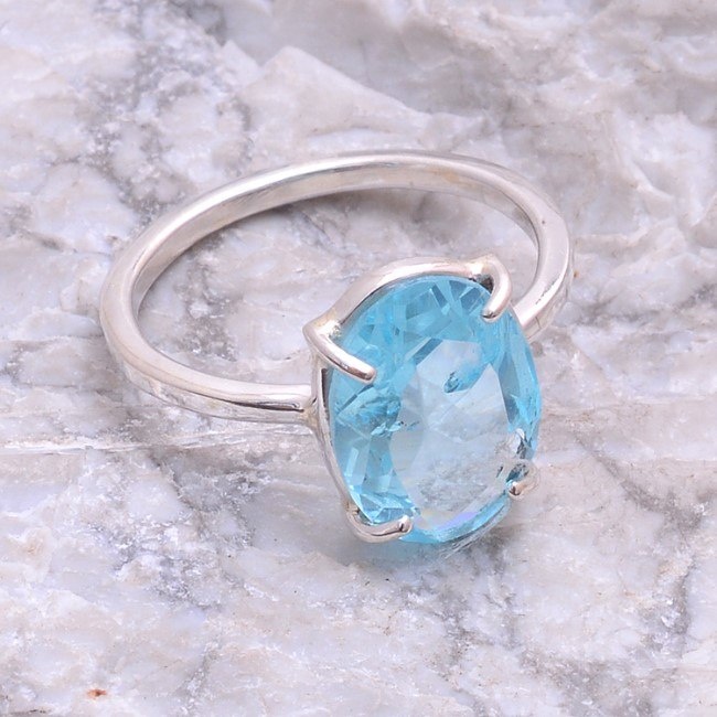 Oval Blue Topaz Prong Sterling Silver Gemstone Ring Supplier