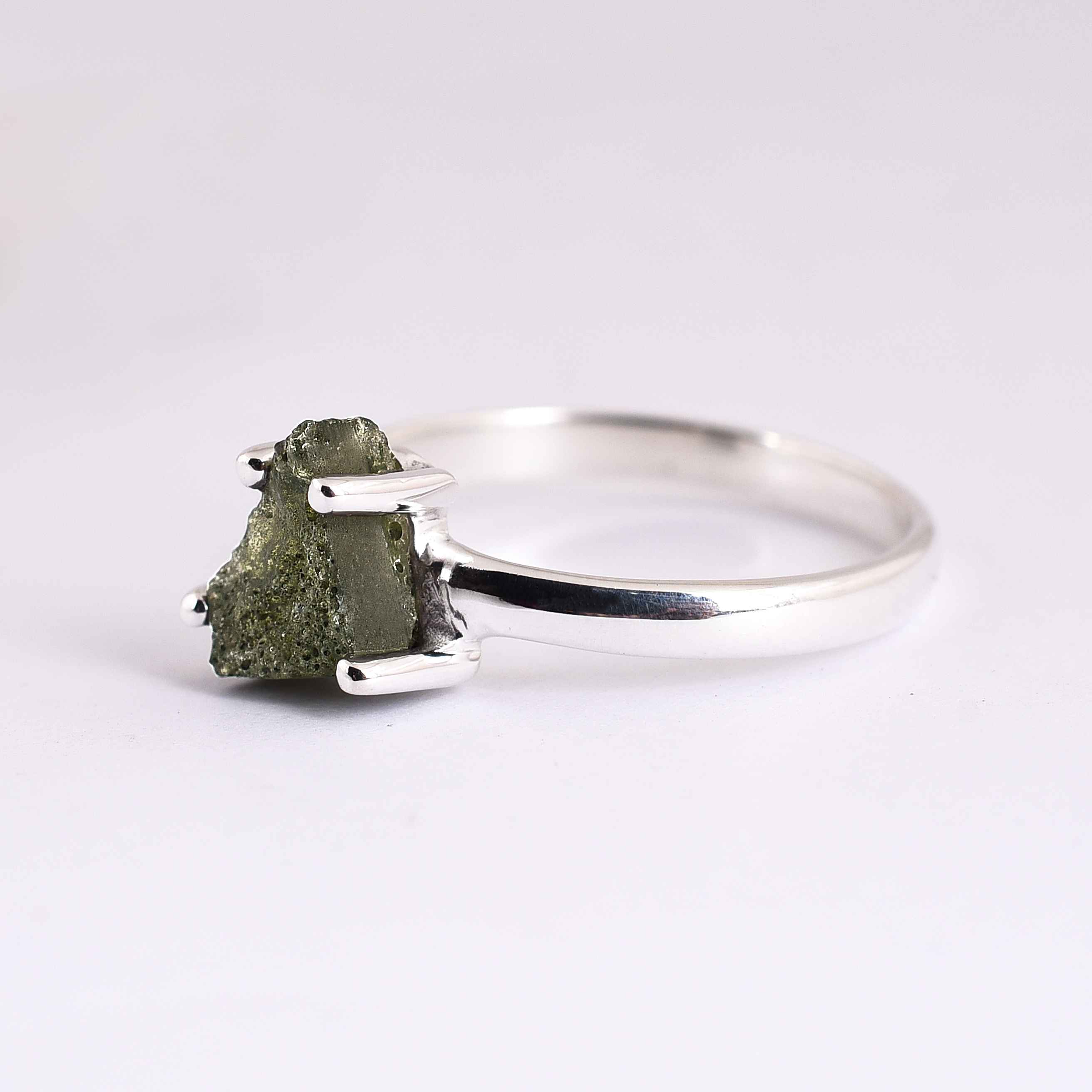 Natural Moldavite Gemstone Ring Manufacturer