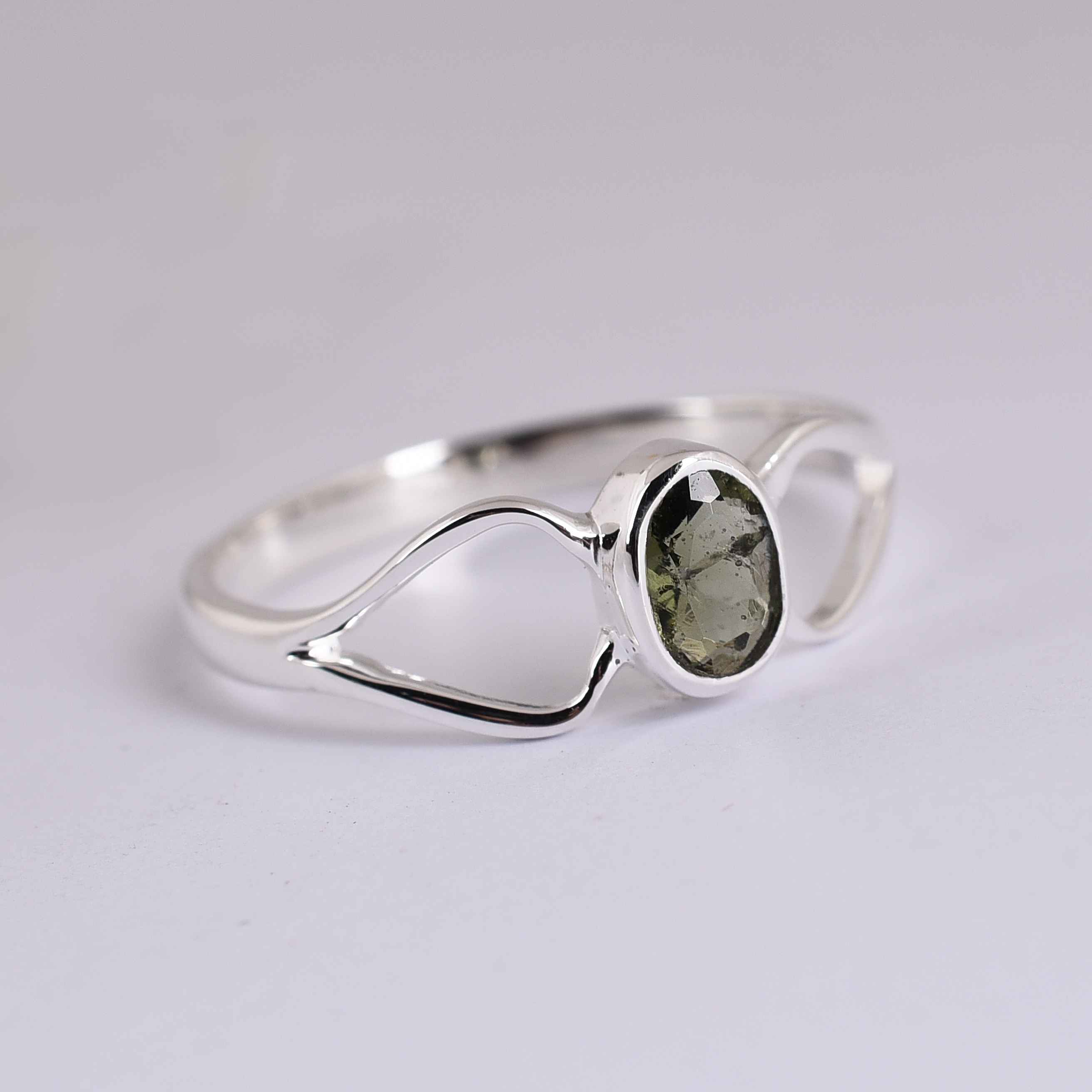 Natural Moldavite Gemstone Ring Supplier