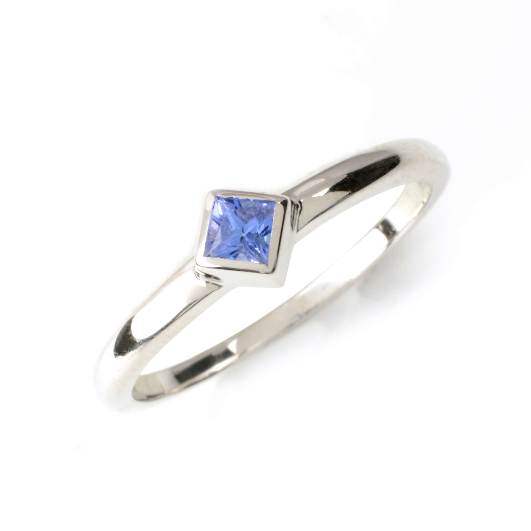 Solitaire Ring Tanzanite in  Sterling Silver Ring with Natural Gemstone Supplier