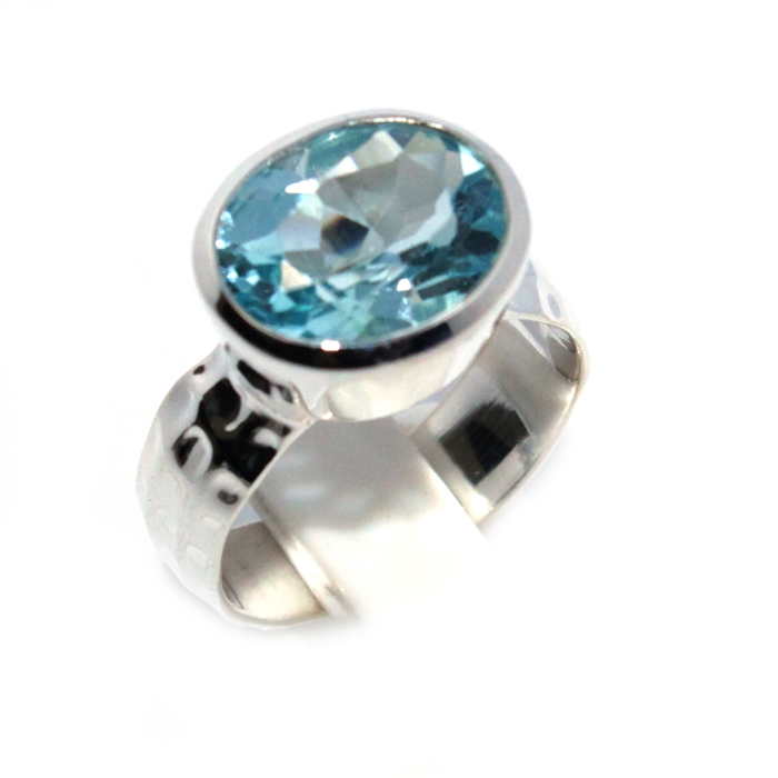 Sterling Silver With Blue Topaz Cut Gemstone Ring Exporter