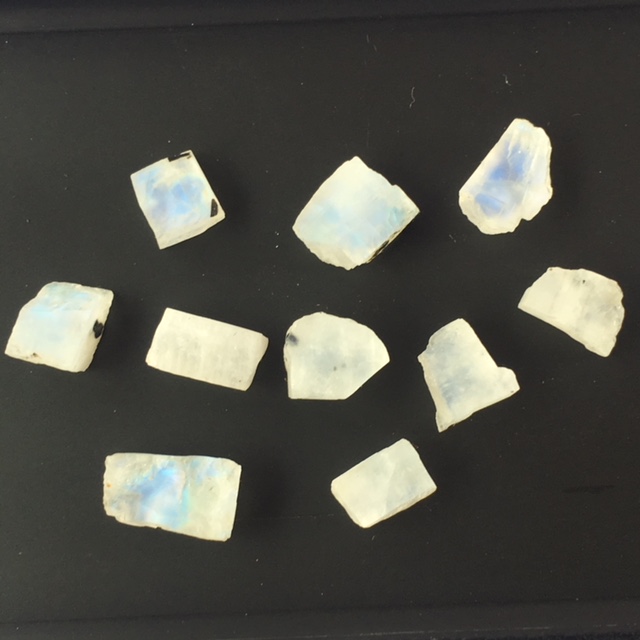 rainbow moonstone rough gemstone high quality natural Manufacture