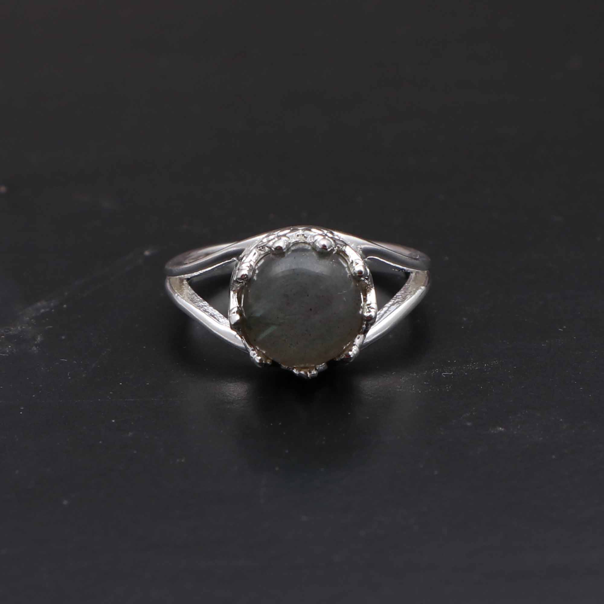 New designer round shape rings silver plated rings labradorite ring Vendor