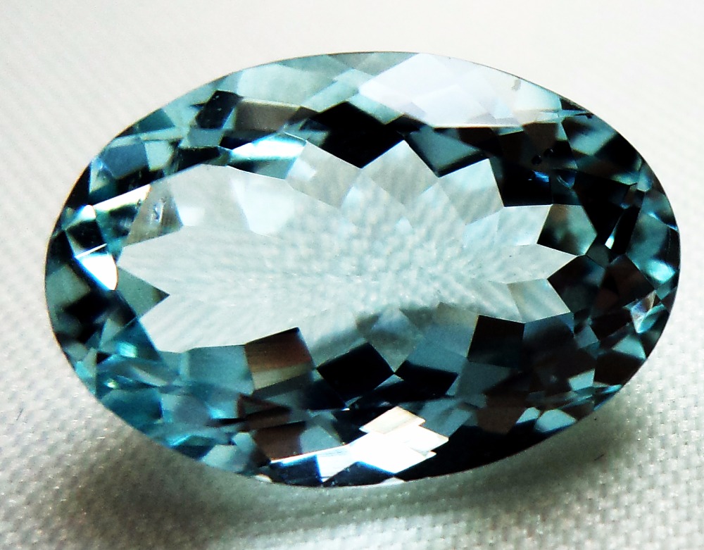 Aquamarine Faceted Oval Gemstone For Jewelry Gemstone Supplier