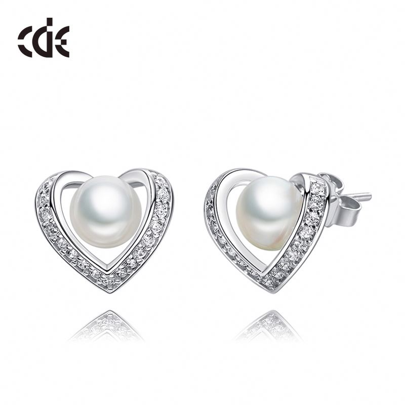 Wholesale Stud Earring Heart Shaped Pearl Earrings Heart For Girl
