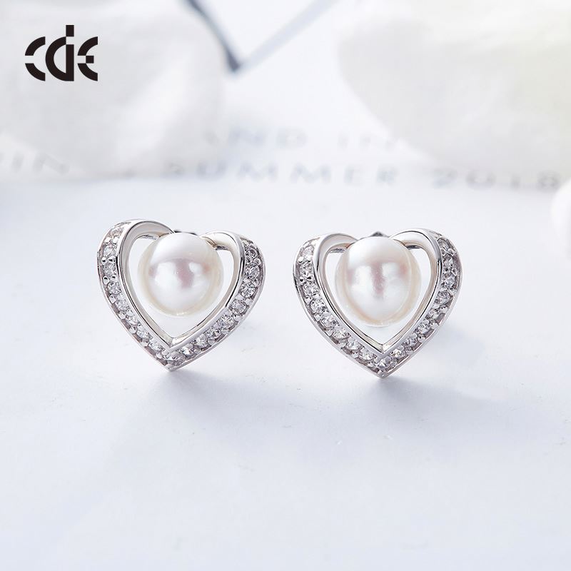 Wholesale Stud Earring Heart Shaped Pearl Earrings Heart For Girl
