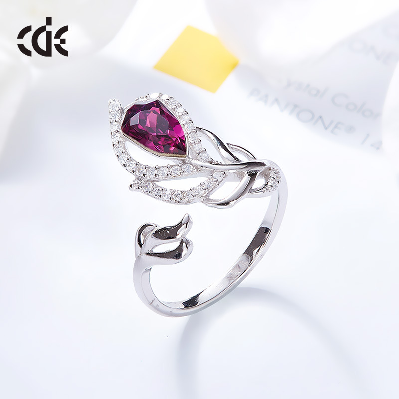 Wholesale 925 Sterling Fashion Jewelry Custom Crystal Engagement Rings