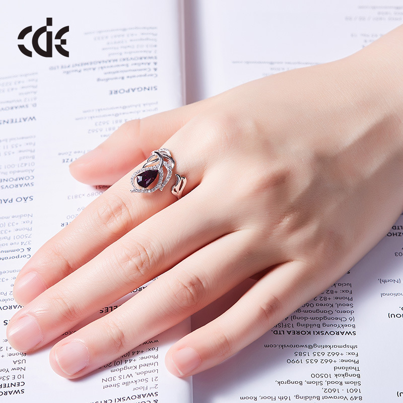 Wholesale 925 Sterling Fashion Jewelry Custom Crystal Engagement Rings