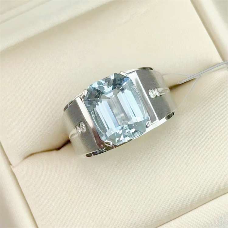 Natural aquamarine men's ring jewelry Supplier