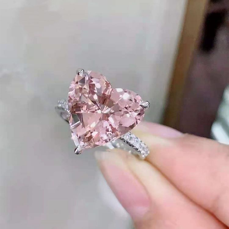 18K Gold 7.08Ct Morganite Stone Rings Supplier