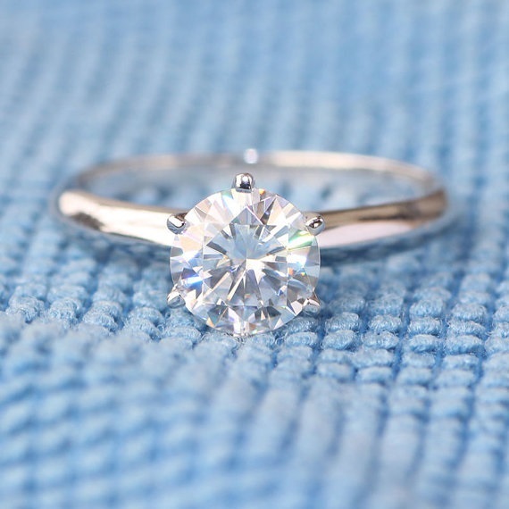 Marvelou design moissanite colorless diamond solitaire ring Wholesaler