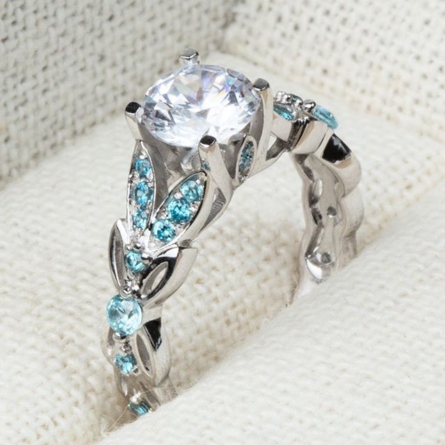 Shiny design moissanite blue diamond solitaire ring Wholesaler