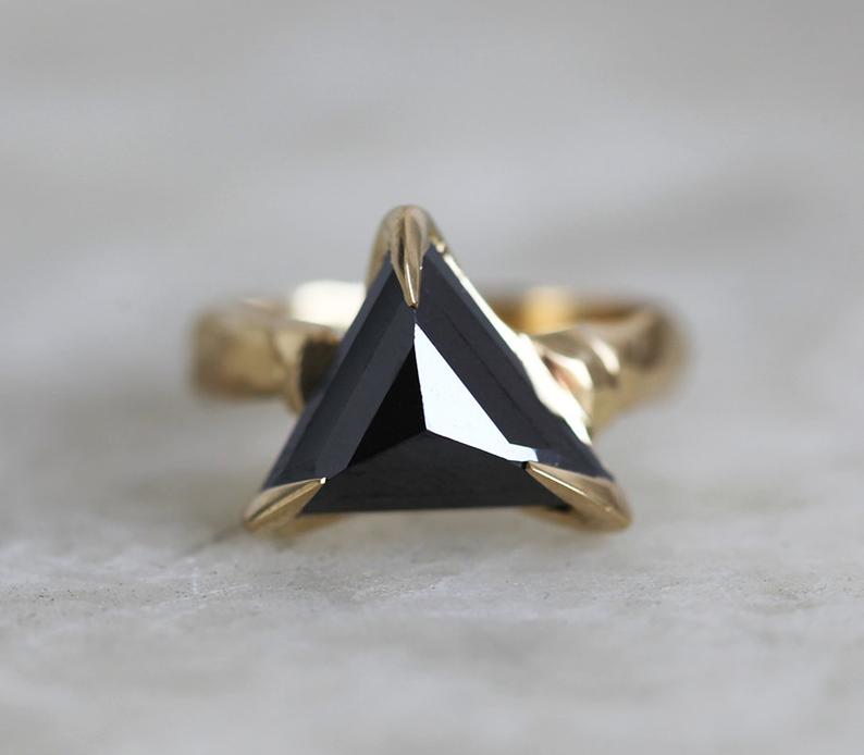 Generous Diamond Engagement Ring Black Classy designer jewelry Supplier