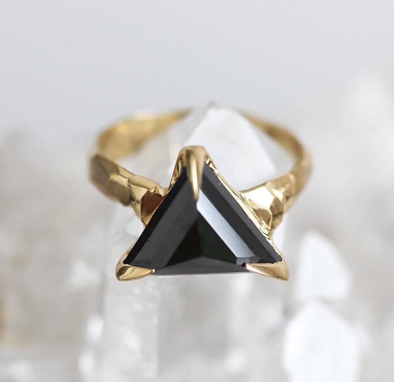 Generous Diamond Engagement Ring Black Classy designer jewelry Supplier