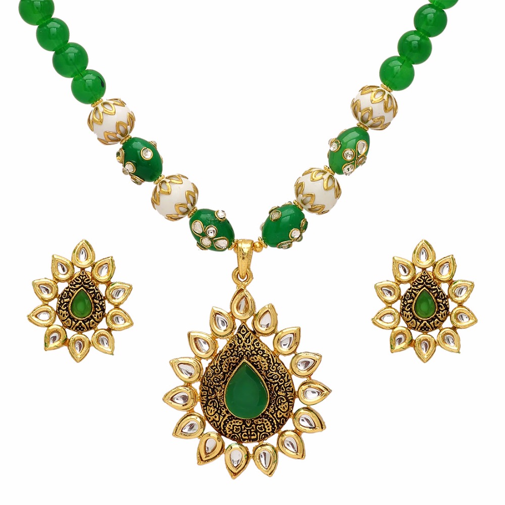 Plated Green Color Colored Glass Stone, Color Beads, Pearl Neck Exporter
