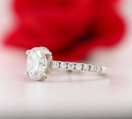 Oval Moissanite Engagement Ring Pave Band Ring Manufaturer