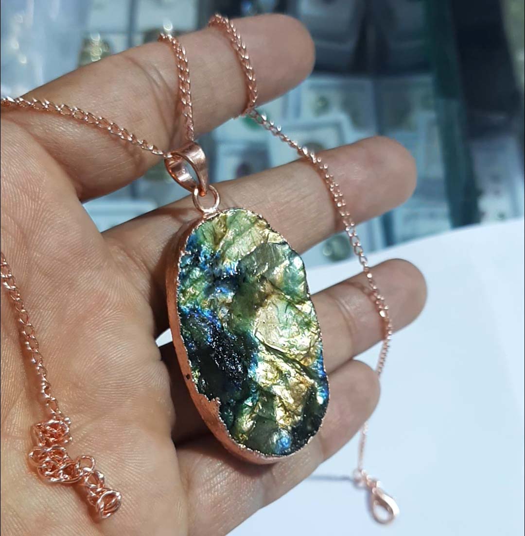 Abalone shell agate durzi gold electroplated oval shape necklace Exporter