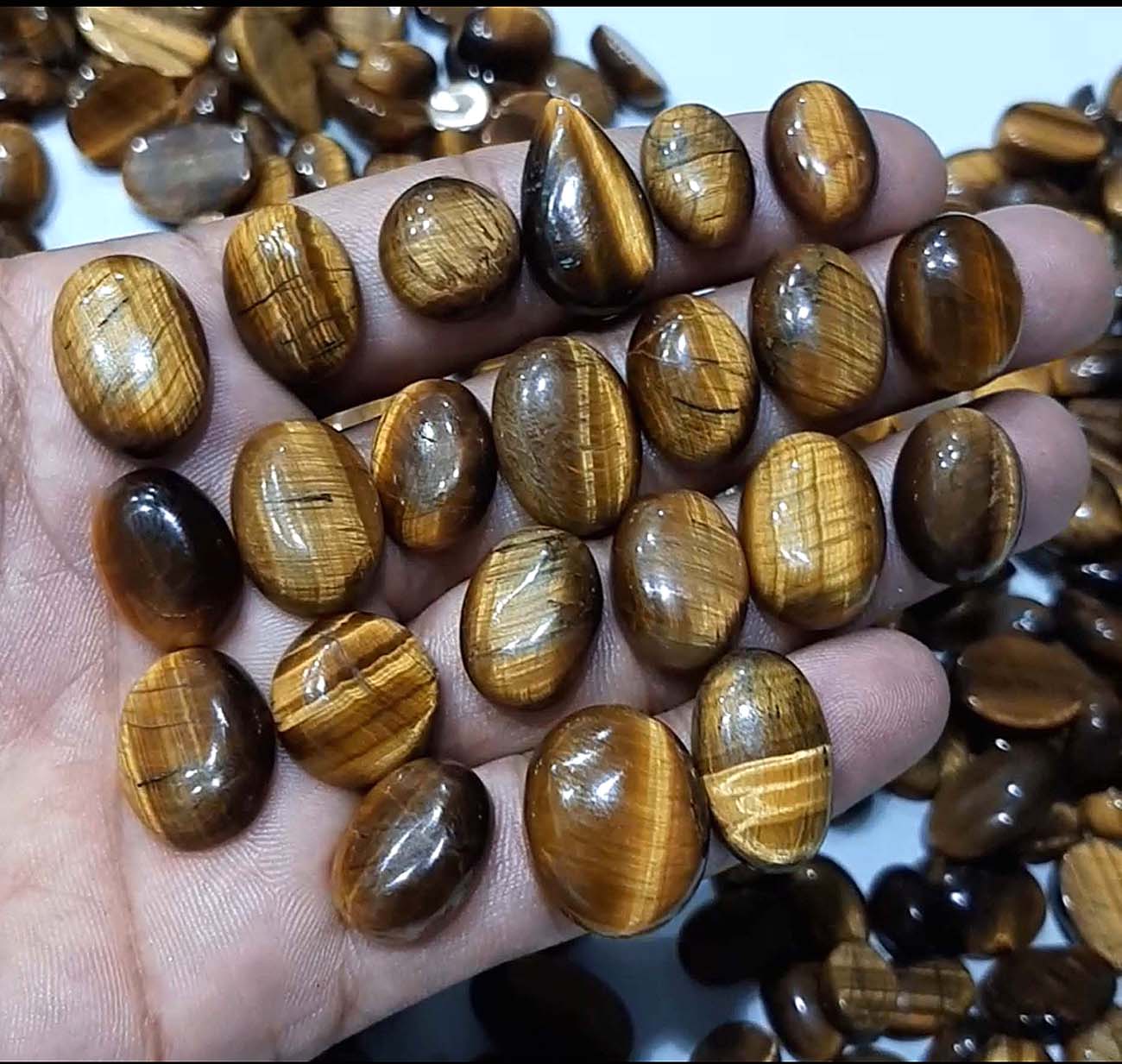 Top quality tiger eye cabochon gemstone Exporter