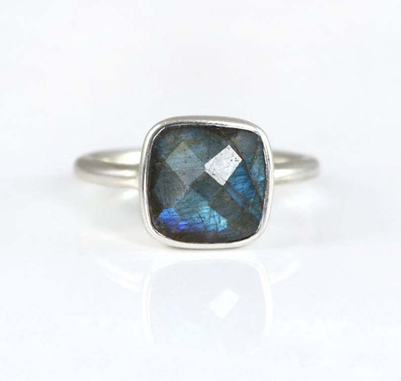 Multi flashy labradorite cushion cut 925 silver ring for engagement Supplier