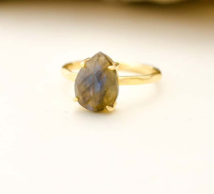 Labradorite gold plated prong setting ring Supplier