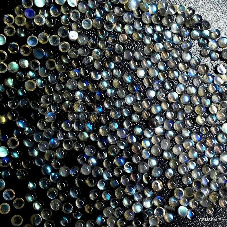 2.5mm Natural Blue Flash Labradorite Round Cabochons Loose Gemstones Exporters