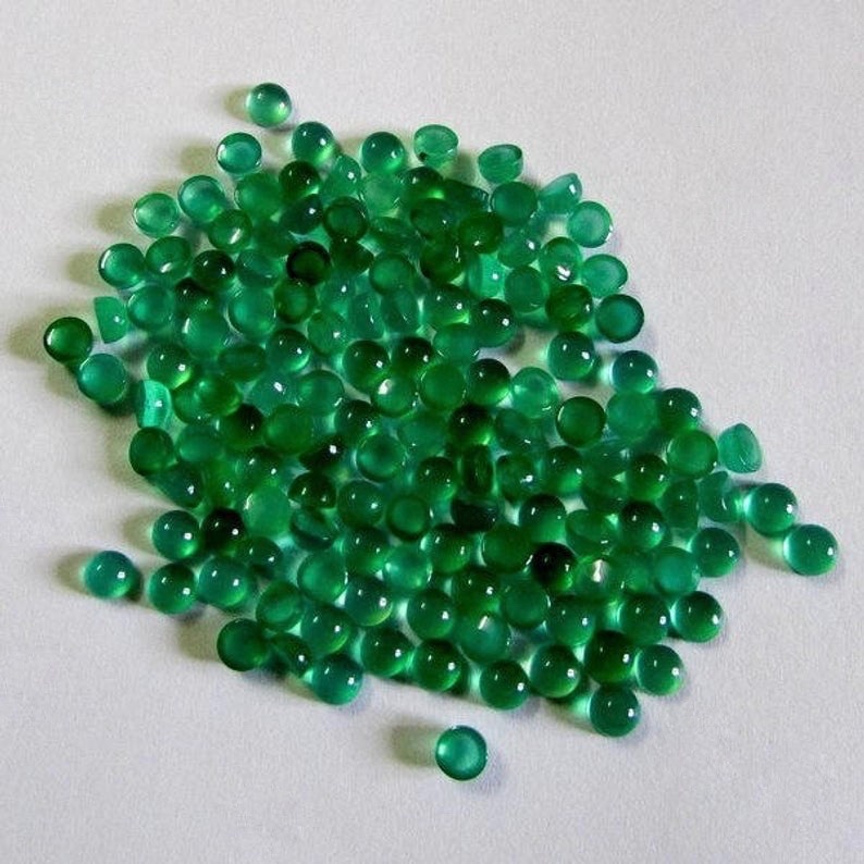 2mm Natural Green Onyx Round Cabochons Loose Gemstones  Exporters