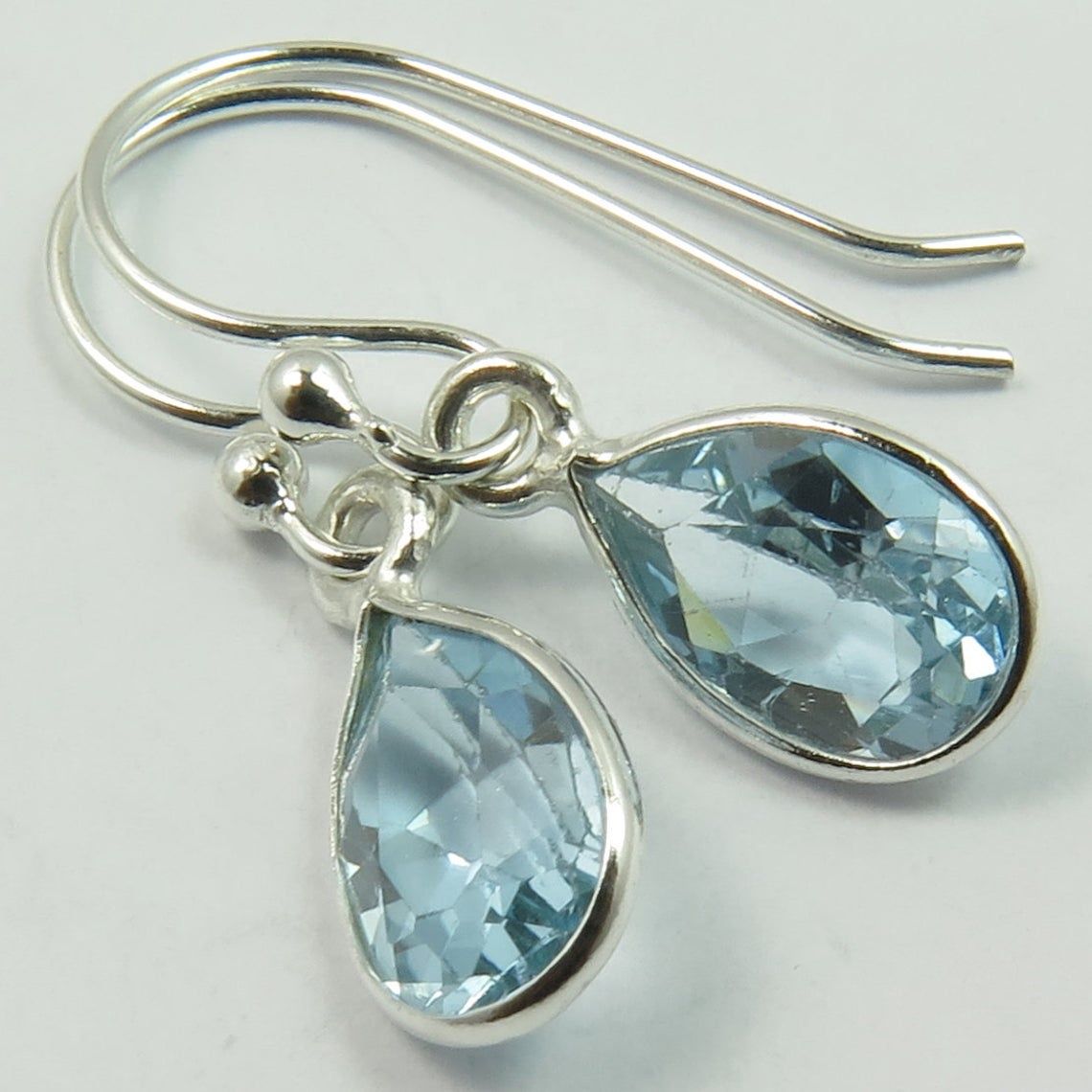 Silver Natural Blue Topaz Pear Gemstones Cute Drop Earrings Exporter