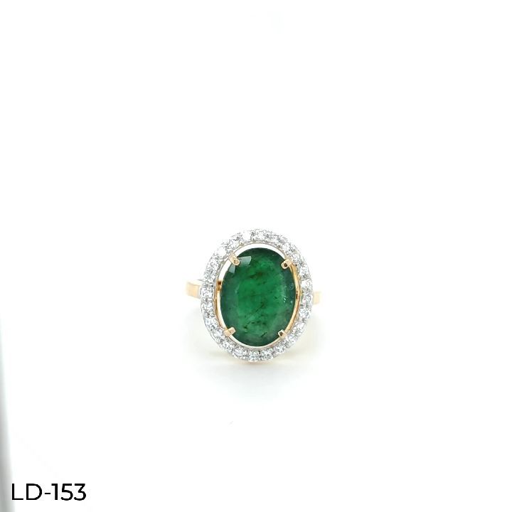 This beautiful stunning Natural Zambian Emerald ring Exporter