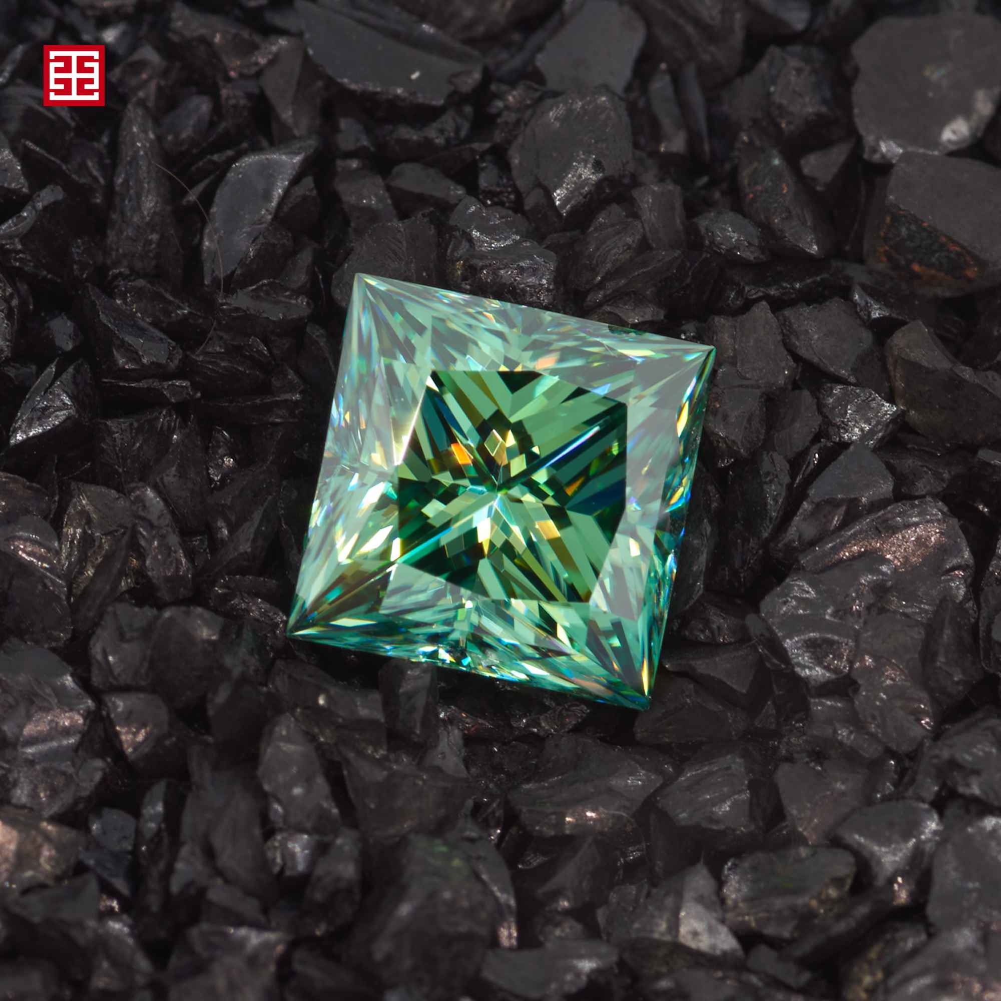 Green Color Princess cut Moissanite gemstone diamond Exporter