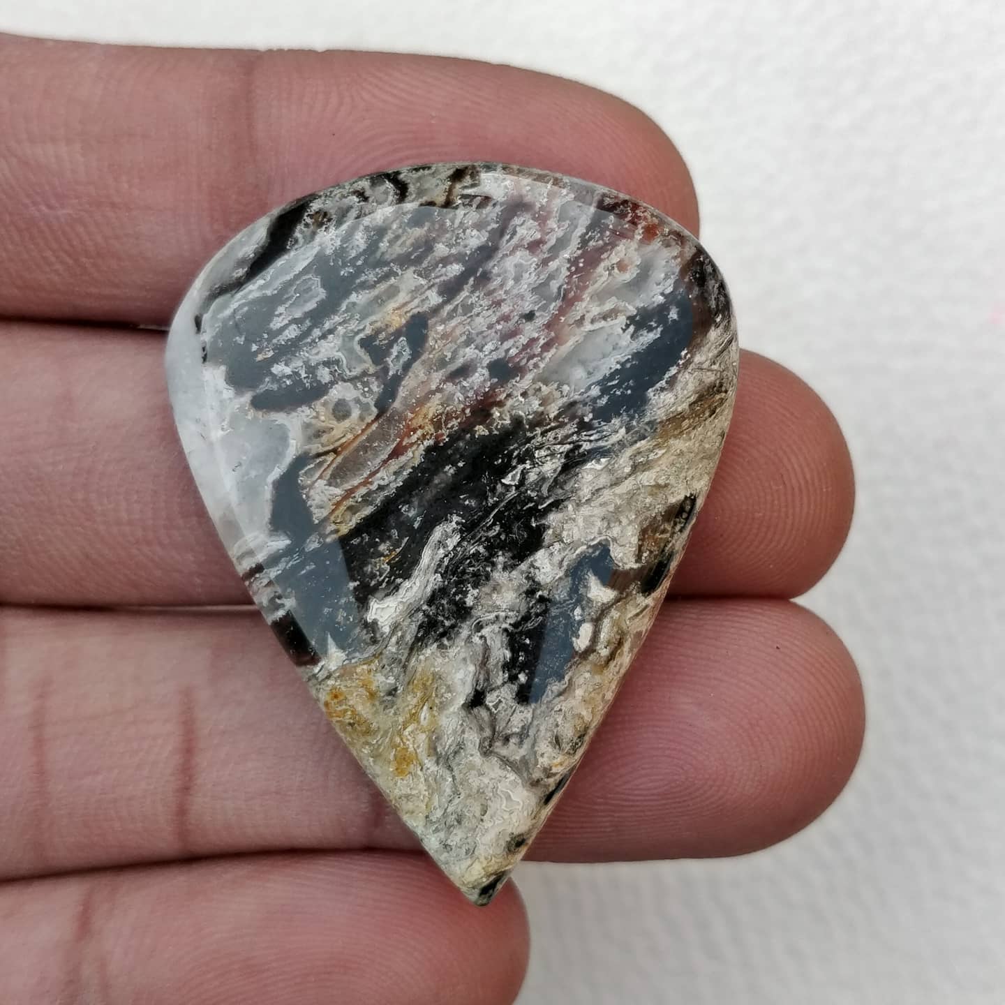 Natural Hornblende Pear Shape Jewellery Making Cabochone Stone Supplier