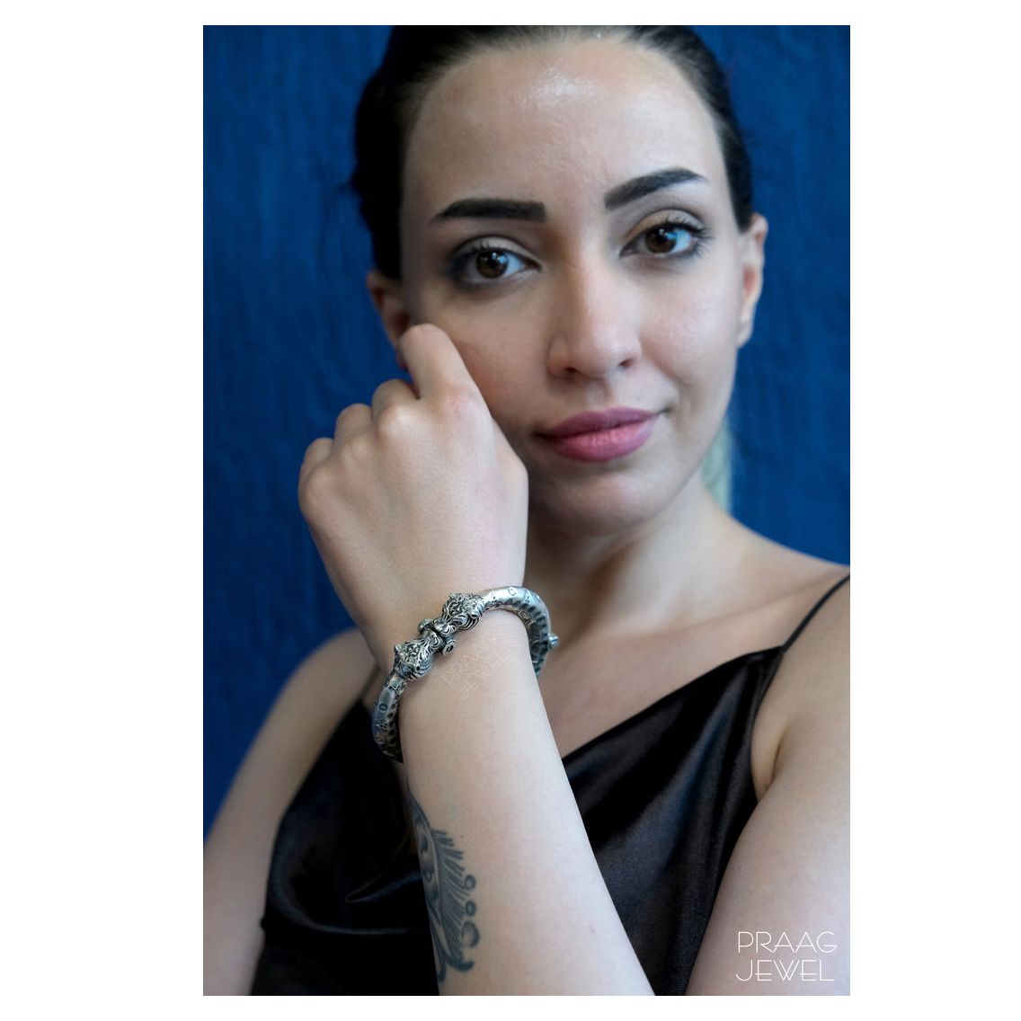 SIMHAH OXIDISED SILVER DESIGNER BANGLE SUPPLIER