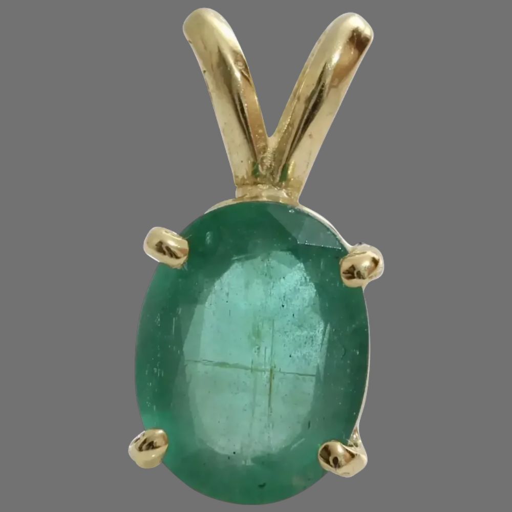 Natural zambian emerald classic solitaire pendant without chain Manufacturer