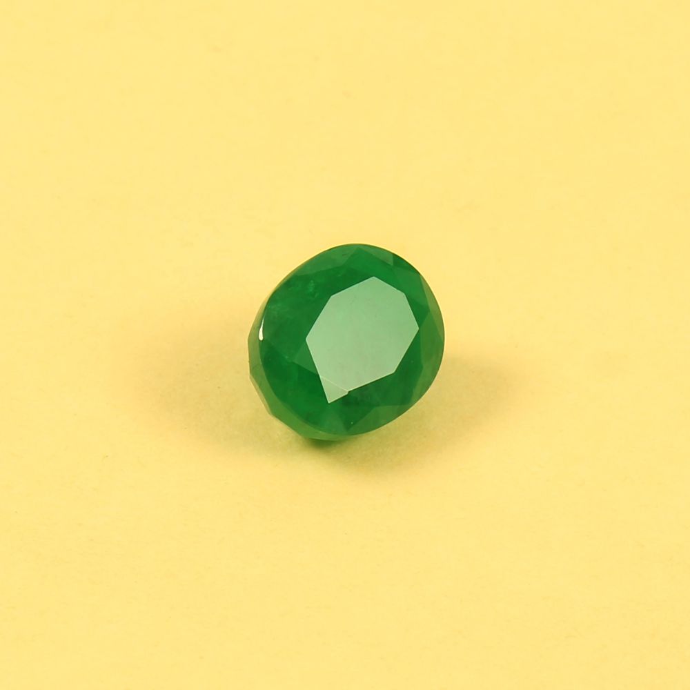 Natural zambian emerald oval shape 5.85 cts from zambia loose gemstone  Supplier