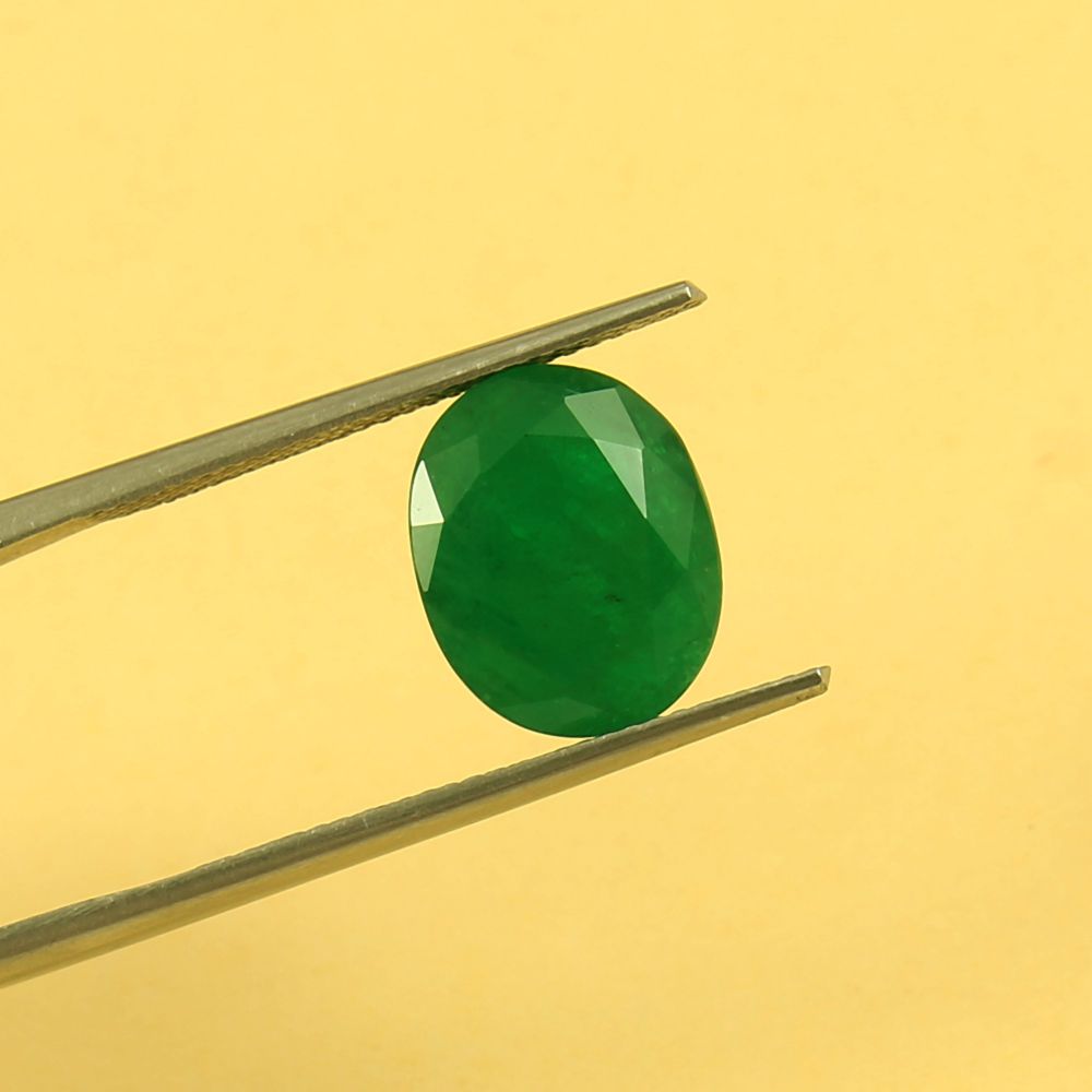 Natural zambian emerald oval shape 5.85 cts from zambia loose gemstone  Supplier