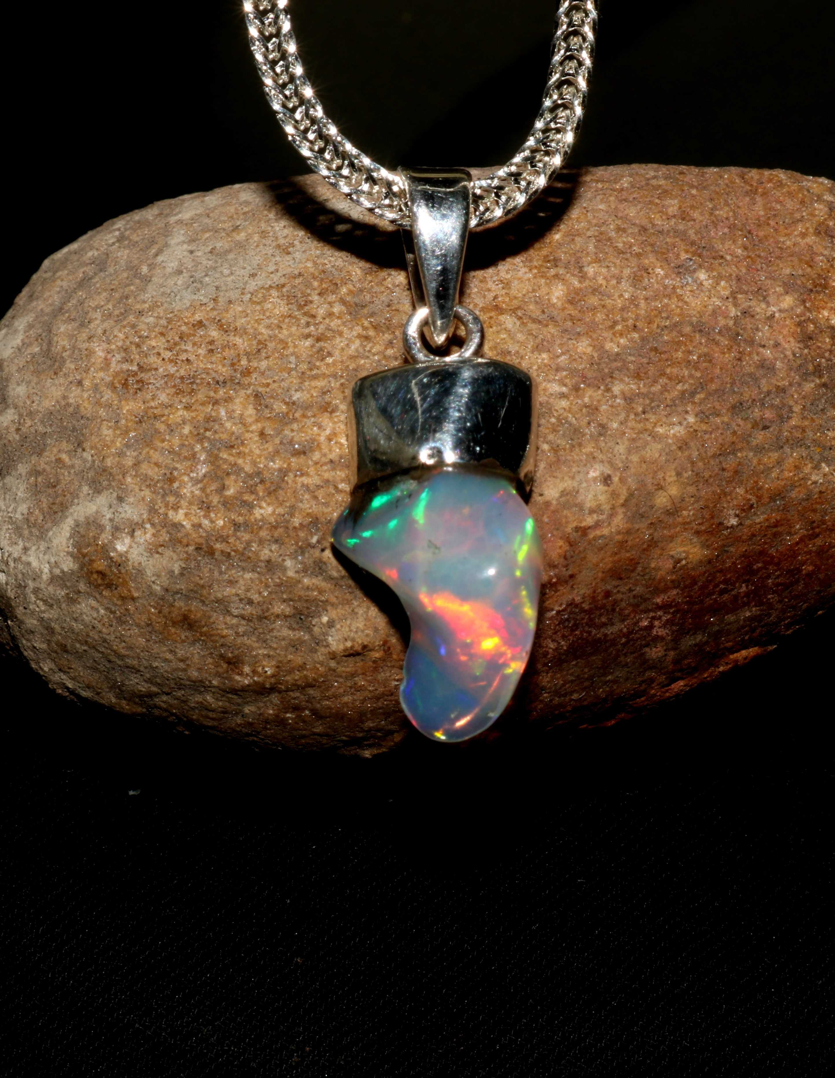Natural Ethiopian Opal Polish Rough Pendant Opal Gemstone Fire Silver Exporter