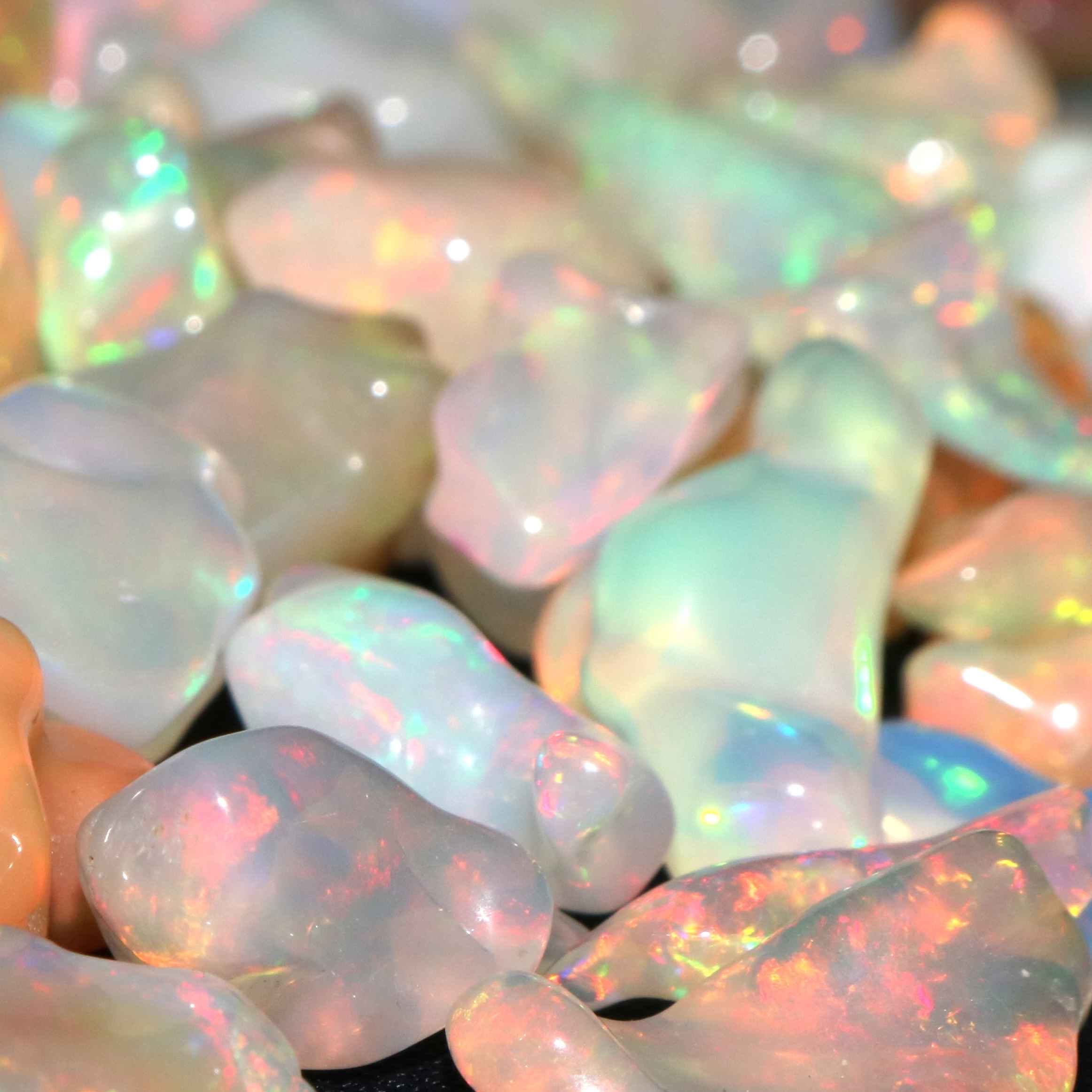 Beautiful Natural Welo Multi Fire Ethiopian Opal Polish Rough Opal Exporter