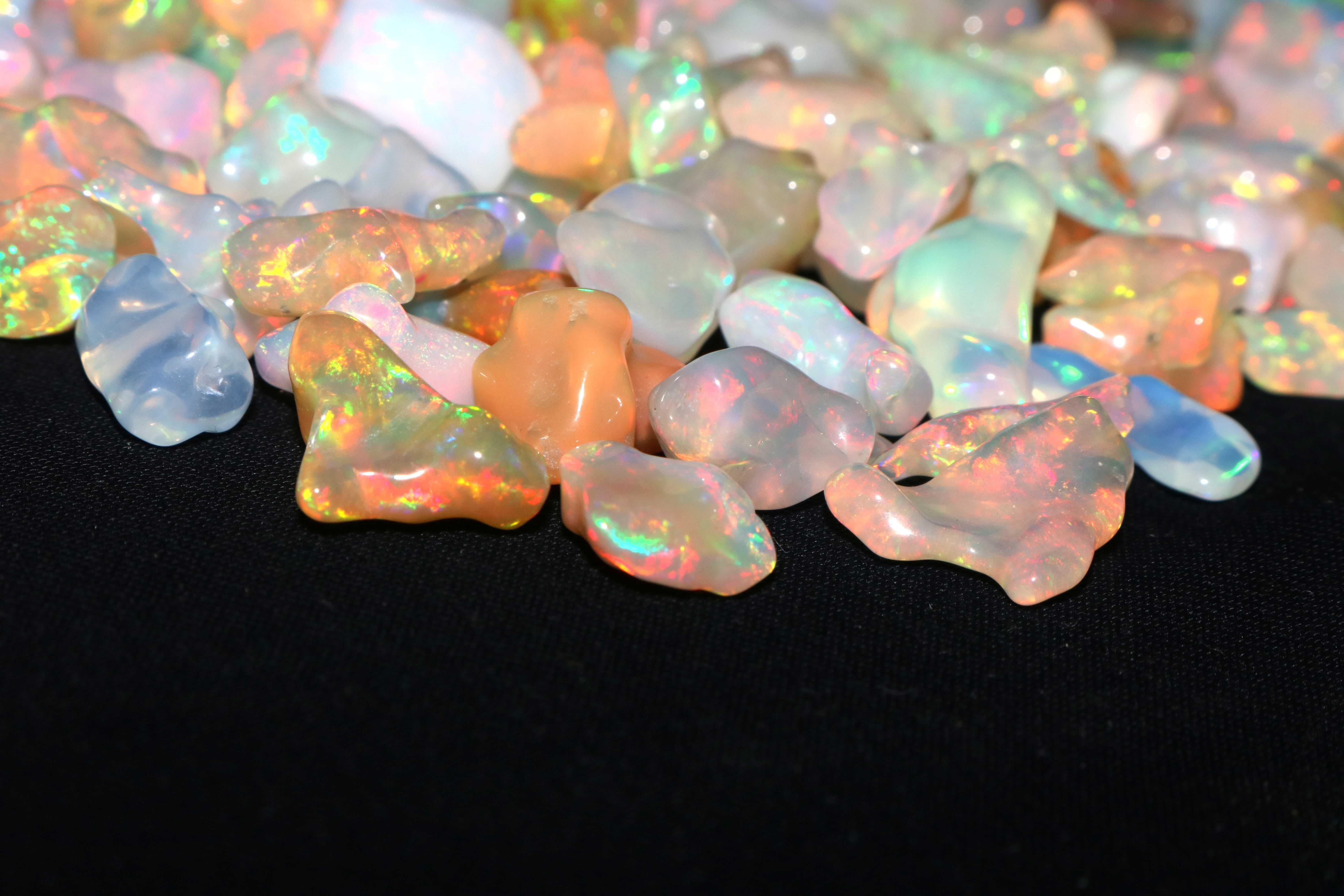 Beautiful Natural Welo Multi Fire Ethiopian Opal Polish Rough Opal Exporter