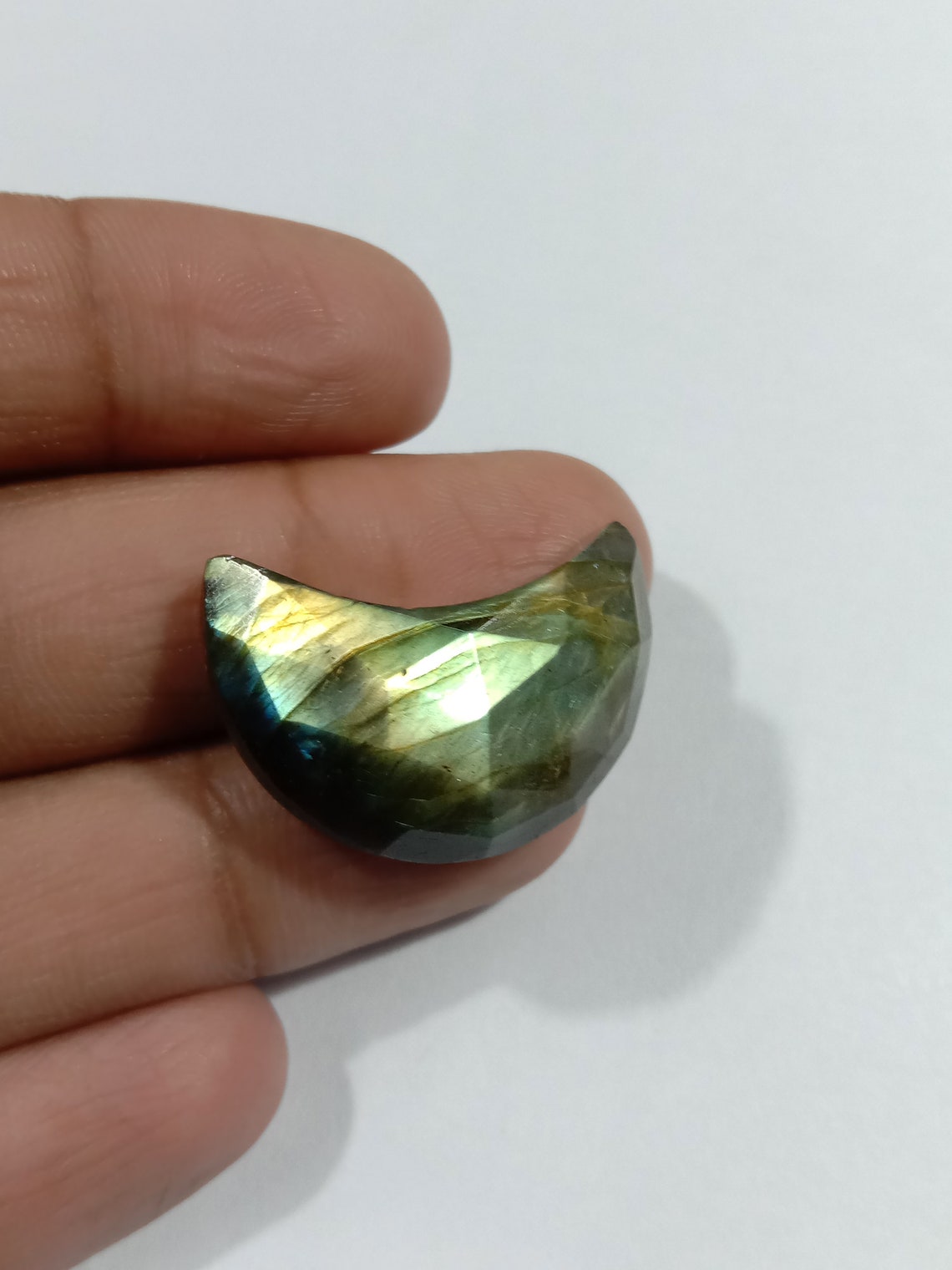 Natural Labradorite Faceted Moon Making For Pendant Supplier