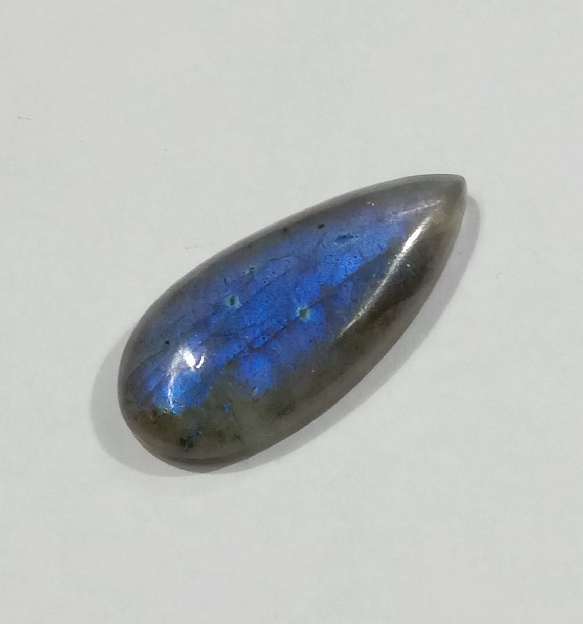 Gorgeous Labradorite Blue Flashy Cabochon Exporter