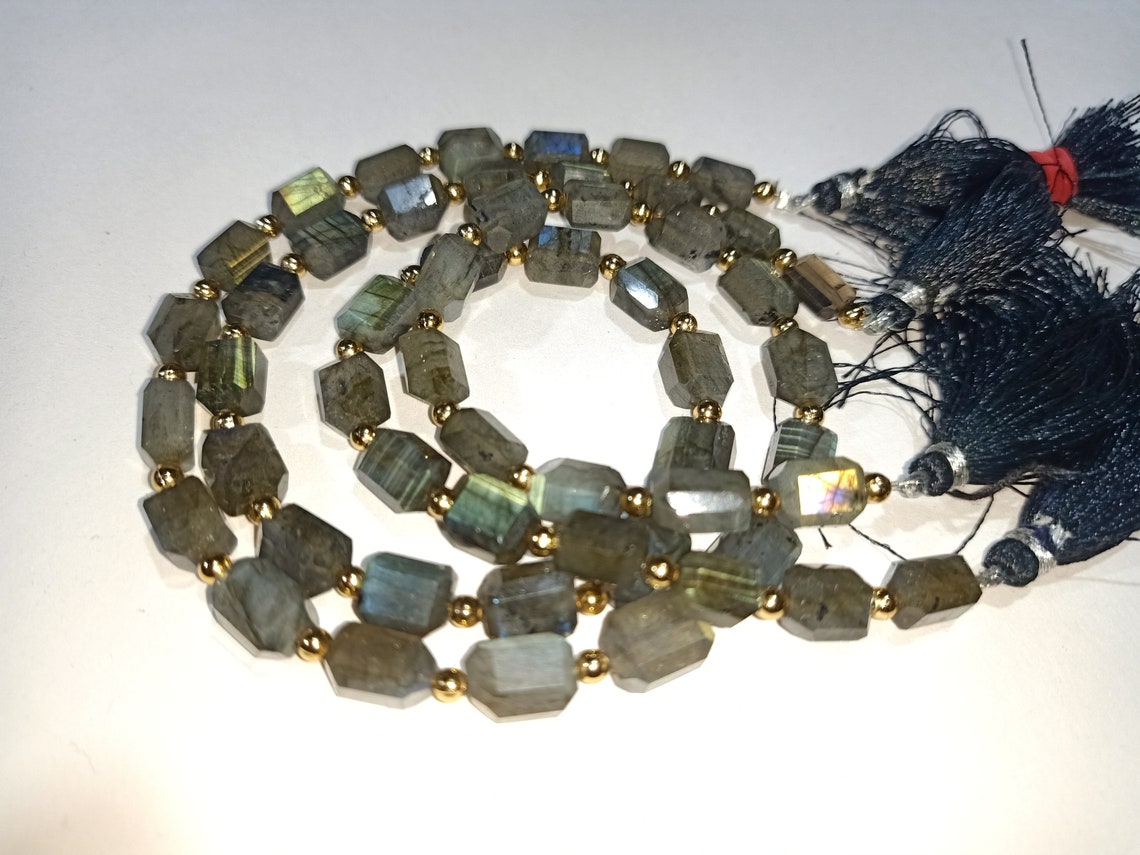 Natural Labradorite Gemstone Supplier