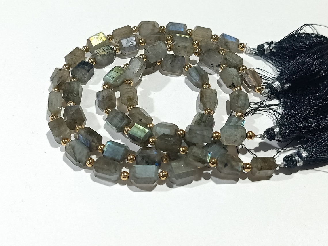 Natural Labradorite Gemstone Supplier